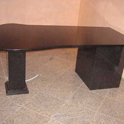 Stein Tisch